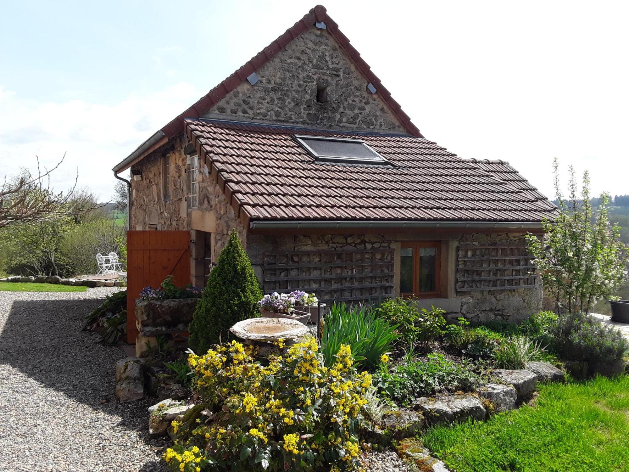 La Belle Ame Bed & Breakfast Saint-Priest-des-Champs Rom bilde